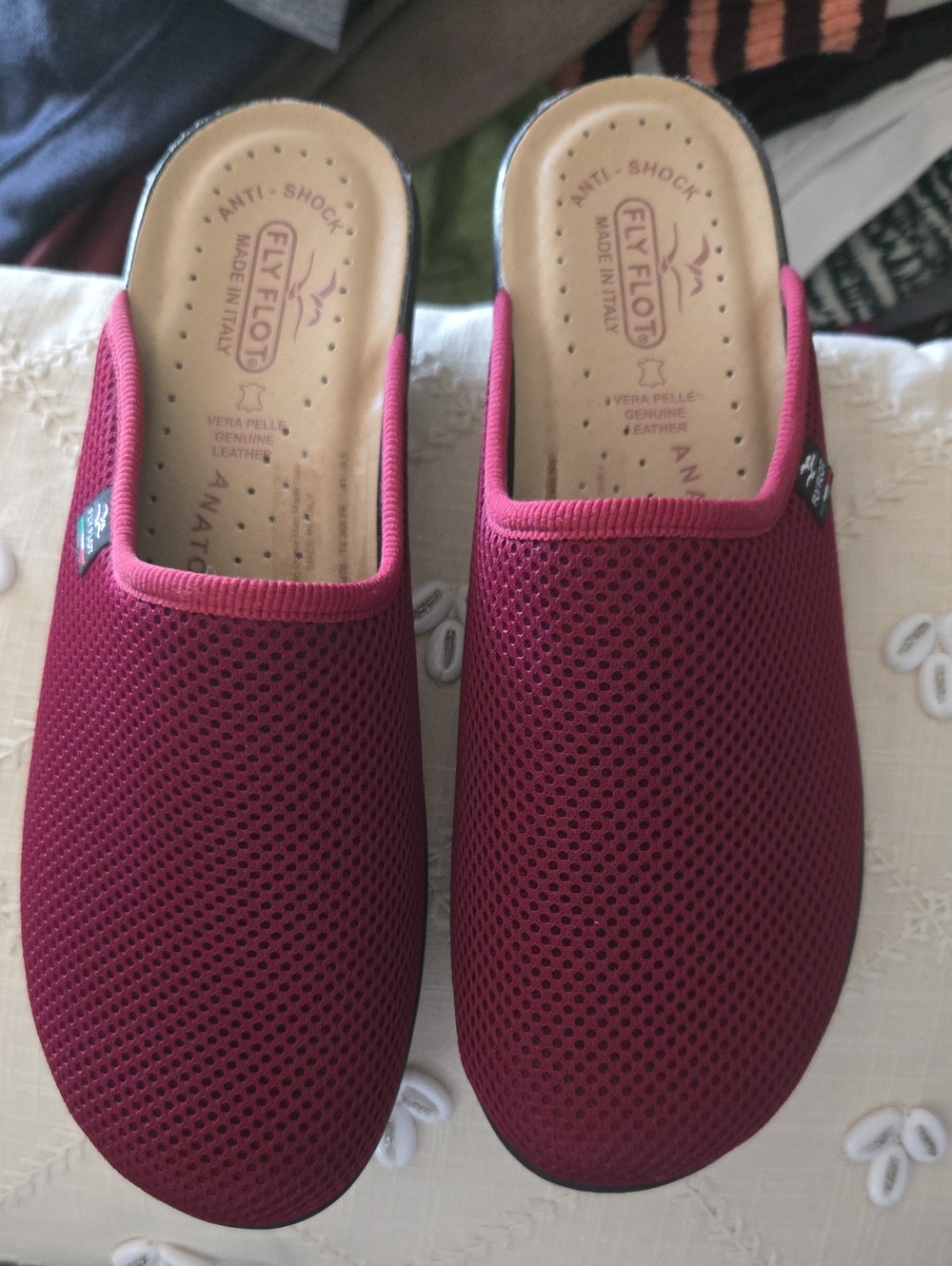 Fly Flot Women's Wine Mesh Comfort Clog